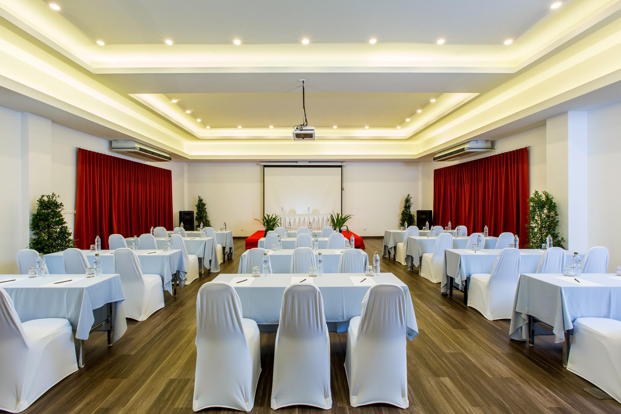 Nai Yang Beach Resort And Spa Eksteriør billede